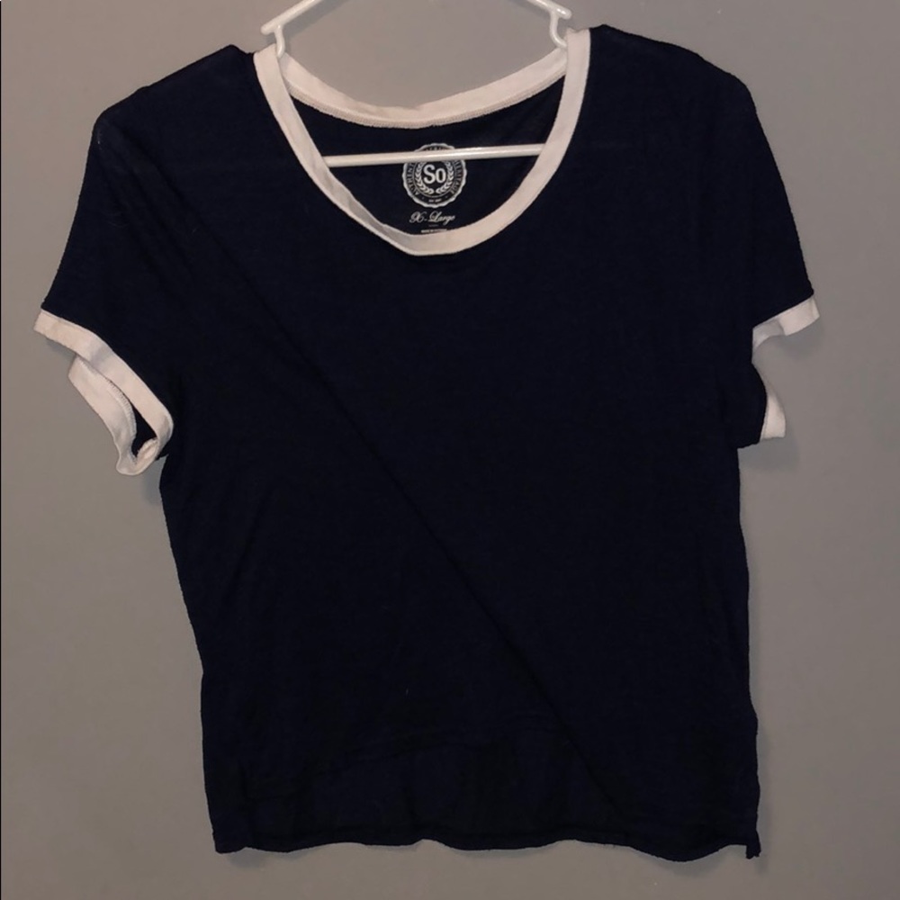 Cute cropped t-shirt